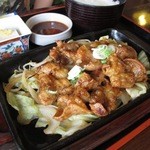 焼肉庄楽 - 鉄板ホルモン焼き定食　￥900