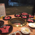 焼肉問屋 牛蔵 - 