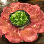 焼肉どころ頂 - ネギ塩タン