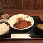 nichinichikorekoubedan - 今日の日替わり定食は「とんかつ」でした、これ税込み７８０円、ご飯１杯はお代わり可です♪（２０１９．９．１４）