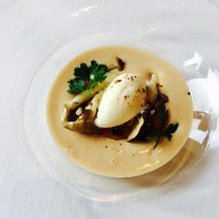 レストラン ヴァリエ - 栗の冷製ブルーテ
                    きのこはピクルス、
                    ミルクのジェラート♡！