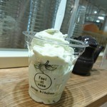 フィール アット イーズ ジュース キッチン - 