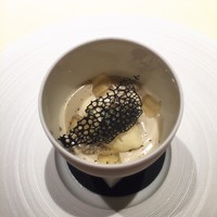 ロオジエ - アミューズ-ブーシュ　冷製スープ