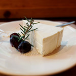 オリーブの木 - レモンのレアチーズケーキ
