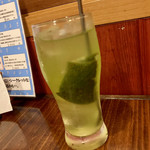 Yakitori No Suke - 香ばし 緑茶ハイ♪ 緑茶のティーパックが 入っているので おかわり 出来ます