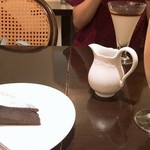 カフェ　クーランデール - ミルクはお好みで追加可能