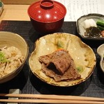 おにく 花柳 - ご飯