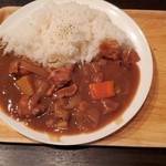 肉バル酒場 ラッキー ルウ - 上空からチキンカレー大盛