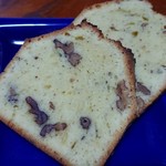 薪窯パン アルメ - クルミのパウンドケーキ