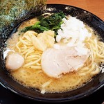 町田商店 - ラーメン 税込700円