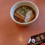 幸楽苑 - 半ラーメンだけ先に来てもね(￣▽￣;)