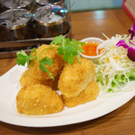 ココナッツ タイ居酒屋バー - トードマングン