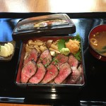 [Using No. 1 Luxury Kobe Beef A5 Female] Specially Selected Kobe Beef Thigh Steak (Large 120g)