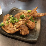 おばんざい のみねえ - 手羽先を凍らせた努努鶏というものお店のイチオシだそうです