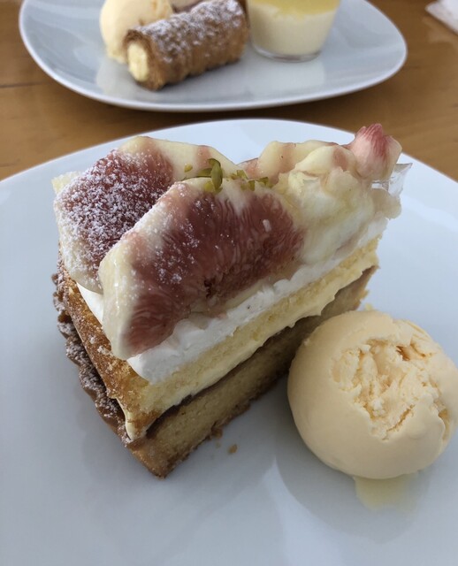 Le Vanillier ル バニーエ 穂積 ケーキ 食べログ