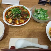 南青山エッセンス - ランチ（麻婆豆腐と半担々麺）