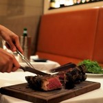 アルベロ ネロ - "炭火焼きTボーンビステッカ"