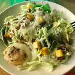 Coral Seaside - 温玉付きシーザーサラダ