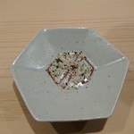 鮨 あらい - つぶ貝用の塩コショウ