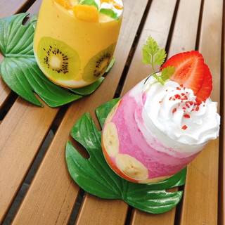 HULA GRILL the garden_1