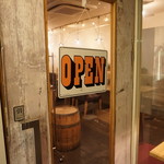 ARCH seaside cafe&bar - 外観写真:スタッフが元気いっぱいお出迎えいたします