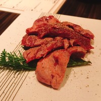 Let it Beef - 藁焼き〜動画を撮っていたので、写真が無いのですが。
                    美味しかったです。