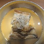 もと井 - 鰻と出汁巻卵のお椀
      