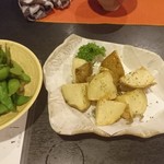 田吾作 - 枝豆とポテトフライ