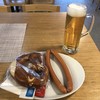 ElbeZeit Café and Smoker Lounge - 料理写真:Der Klassikerとビール♪