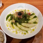 麺屋 六感堂 - 桃と酒盗クリームチーズヌードル（桃のカプレーゼ添え）＋桃増し