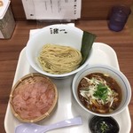 麺屋 猪一 - 和牛汁つけそば 1,500円