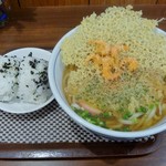 うどん桃太郎 - 肉天うどん＆しそわかめおにぎり