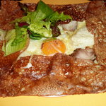 ア ラ メゾン ジャンポール - ローストチキンとポテトグラタンのガレット