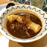 博多うどん酒場 和八 - ＊名物カレーうどん ちくわ天（辛口）（¥680）