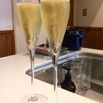 ワイン&サケルーム ロケット&カンパニー - 