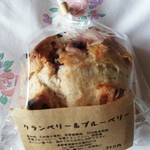 茶房　まめ家 - 売っていたパンを１つ買いました。