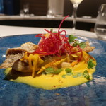 グランド ダイア - 天然真鯛のポワレ サフランクリームソース