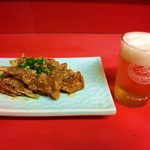長崎屋 - まずは、ビールとホルモンで　“乾杯”