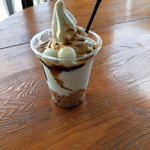 高原アイスクリーム研究所 - 黒蜜きな粉500円