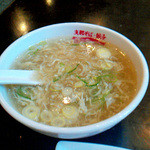 蓬来軒 - 炒飯に付いてくるスープ