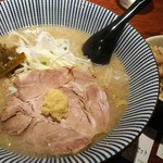 灼味噌らーめん 八堂八 - ランチセット(味噌らーめん＋日替り飯) 1000円、この日の日替り飯はチャーハンになります