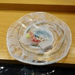 群来膳 - ［2019/08］酒肴④ 朝じめひらめとえんがわ ポン酢＋酒肴⑤ まだいの昆布締め