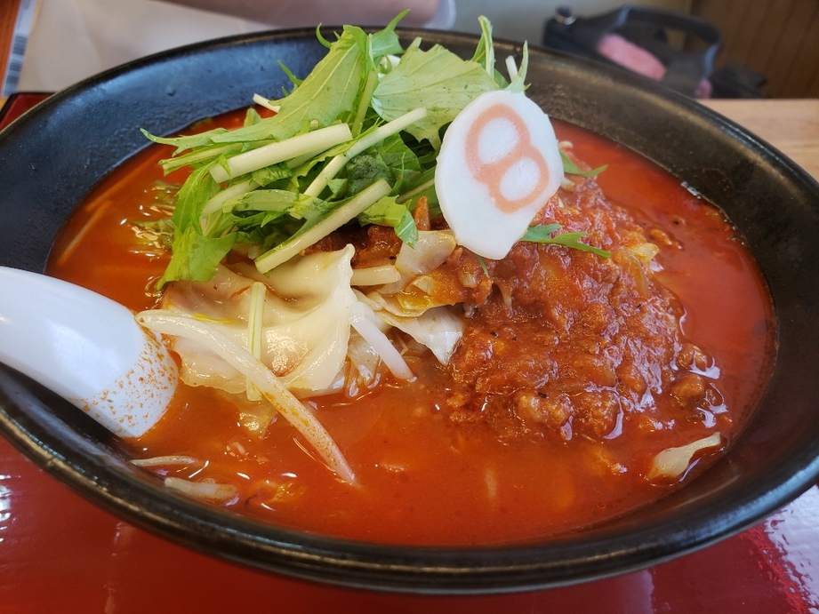 背の高いサンタさんが投稿した８番らーめん 駅西本町店（石川/金沢）の口コミ詳細 [食べログ] ８番らーめん 駅西本町店