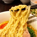櫻井中華そば店 - 【2周年記念】かながわ鶏と湘南シャモの中華そば 麺リフトアップ