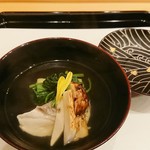 馬車道 大かわ - 南瓜豆腐、鯛と松茸の椀