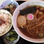 かねまる食堂 - 中華そばセット