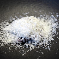 La Brianza - ミンククジラにイタリアバッカロッサのチーズたっぷり