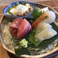 千松しま - 刺身 はぜ、ぼたん海老、メバチマグロ、マダコ、鯨の湯引き