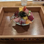 熱海銀座おさかな食堂 - 熱海のタカラ箱 海鮮丼（1580円＋税）