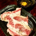 金獅子のヤキニク - 焼きユッケカルビ 518円